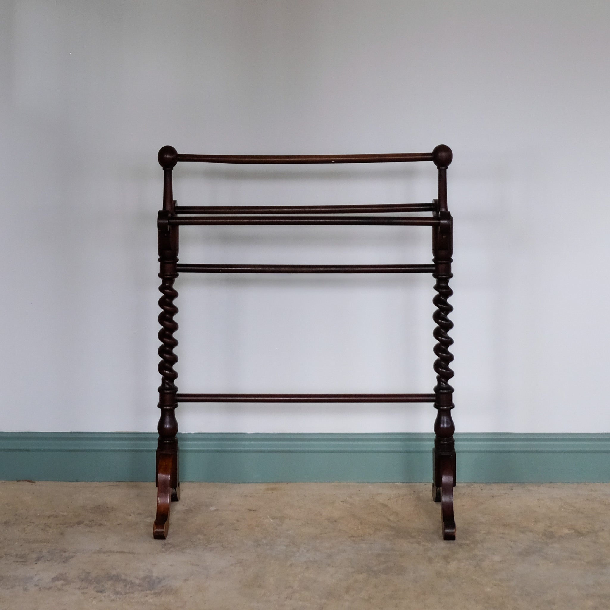 LARGE VICTORIAN MAHOGANY TOWEL RAIL