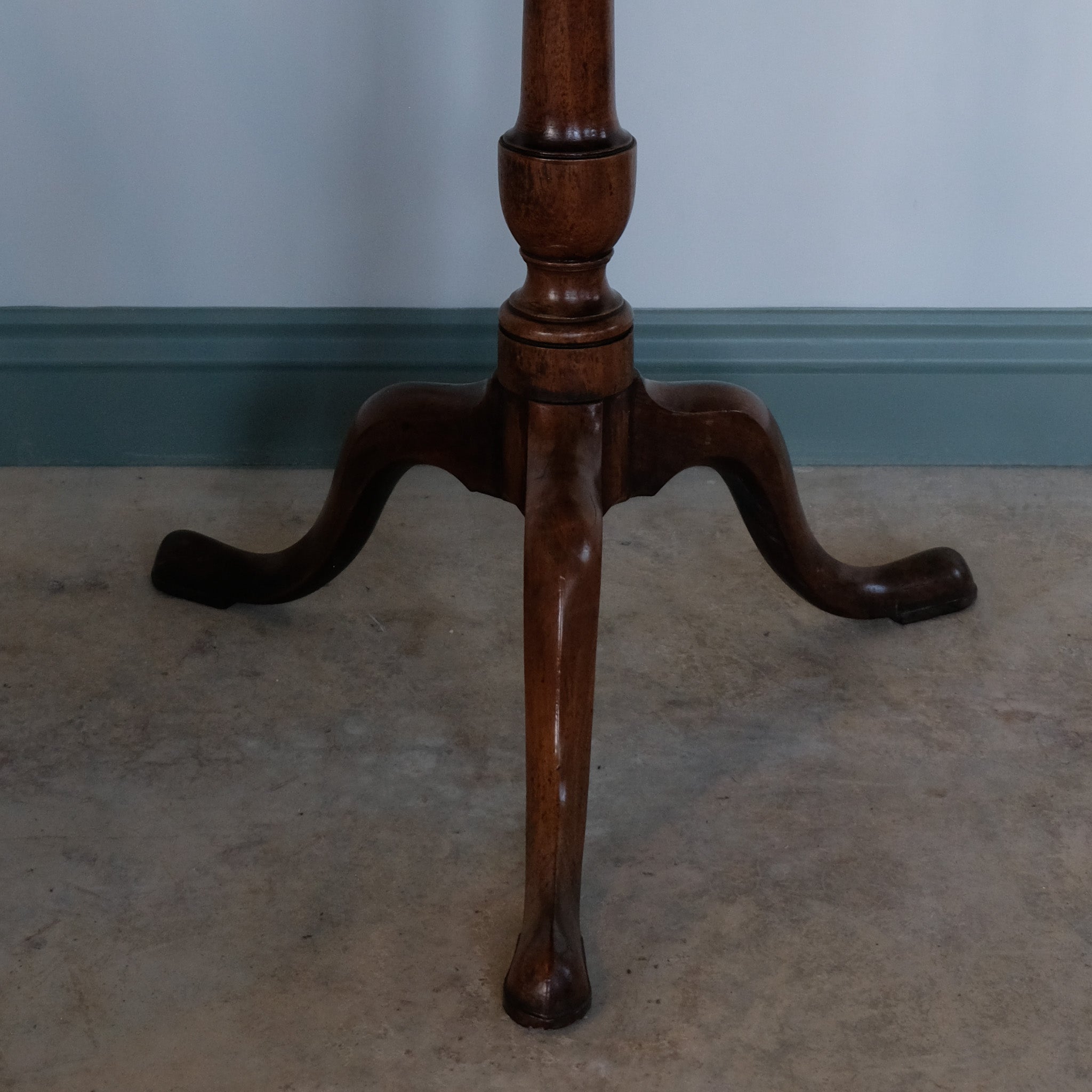 Regency mahogany tilt-top tripod table