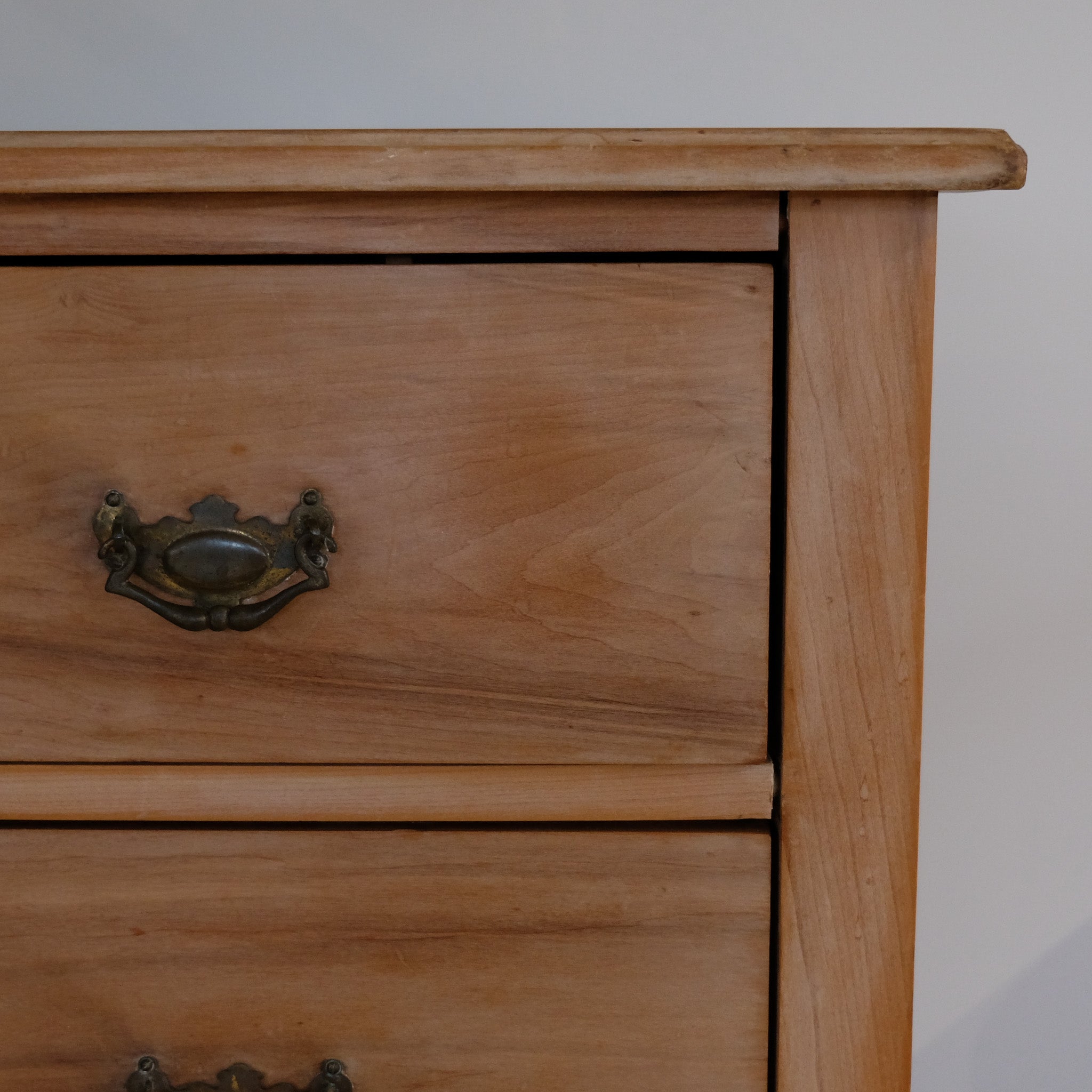 EDWARDIAN PINE CHEST OF DRAWERS