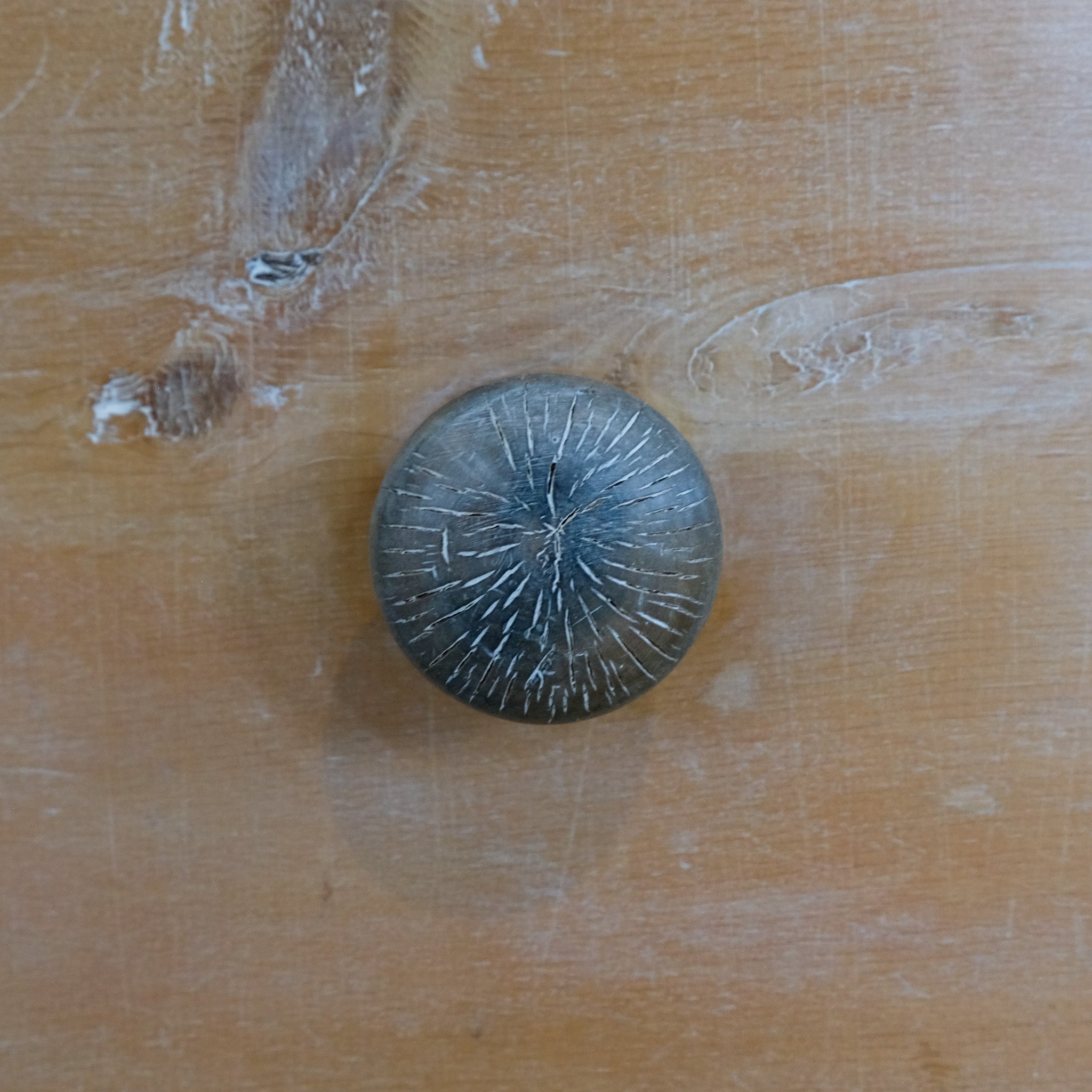 VICTORIAN PINE CHEST OF DRAWERS