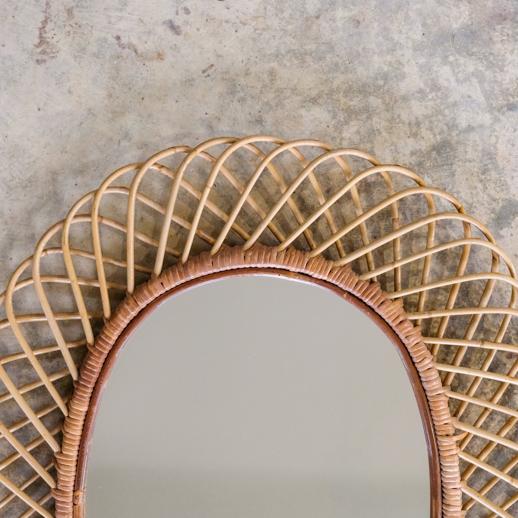 MID-CENTURY WALL MIRROR IN THE STYLE OF FRANCO ALBINI