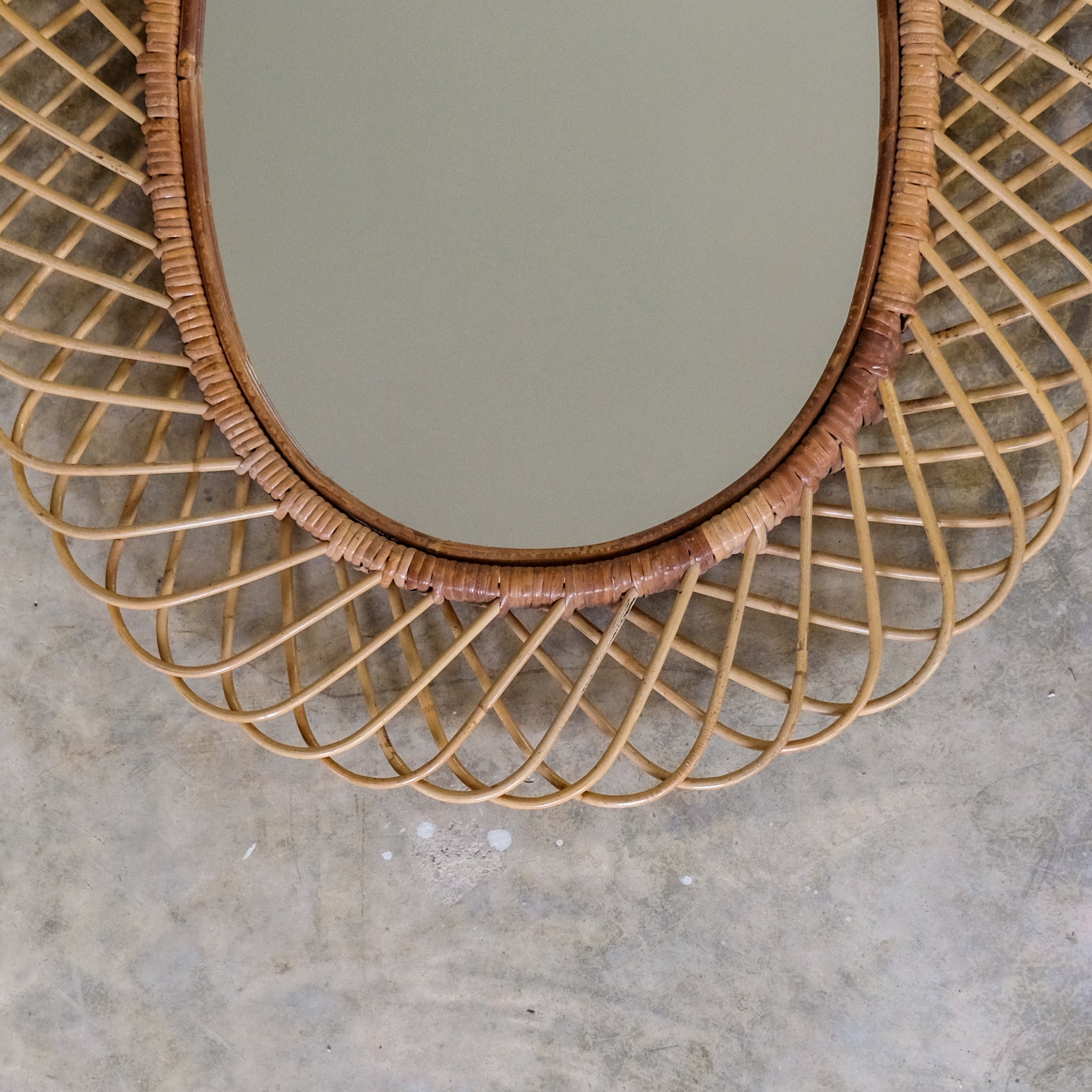 MID-CENTURY WALL MIRROR IN THE STYLE OF FRANCO ALBINI