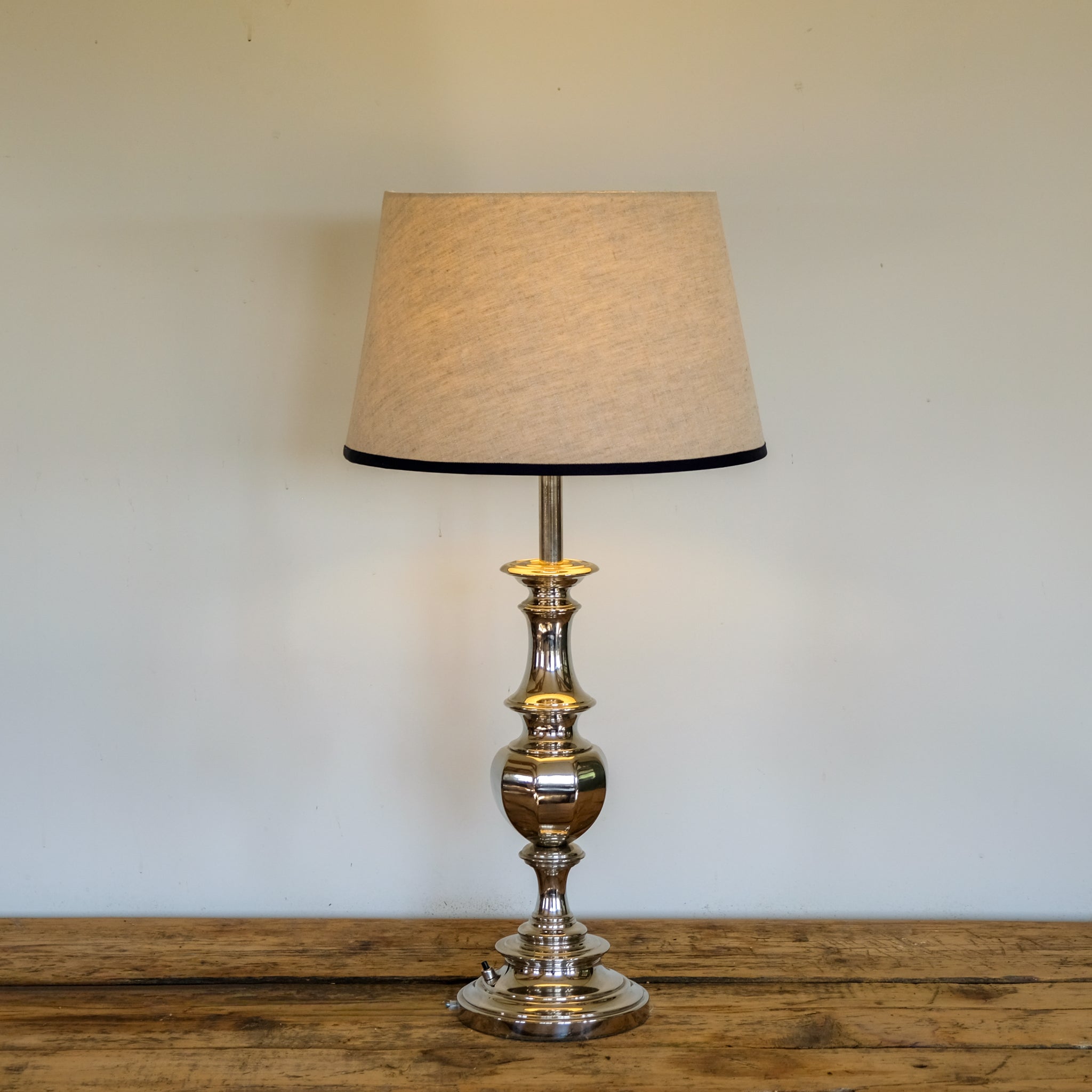1930's ART DECO STYLE NICKEL PLATED LAMP