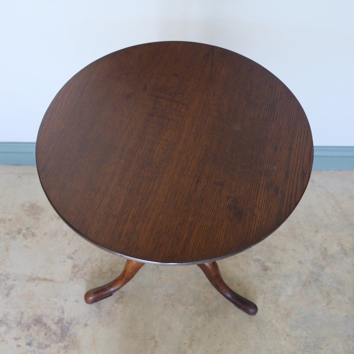 Victorian Oak Circular Pedestal Table