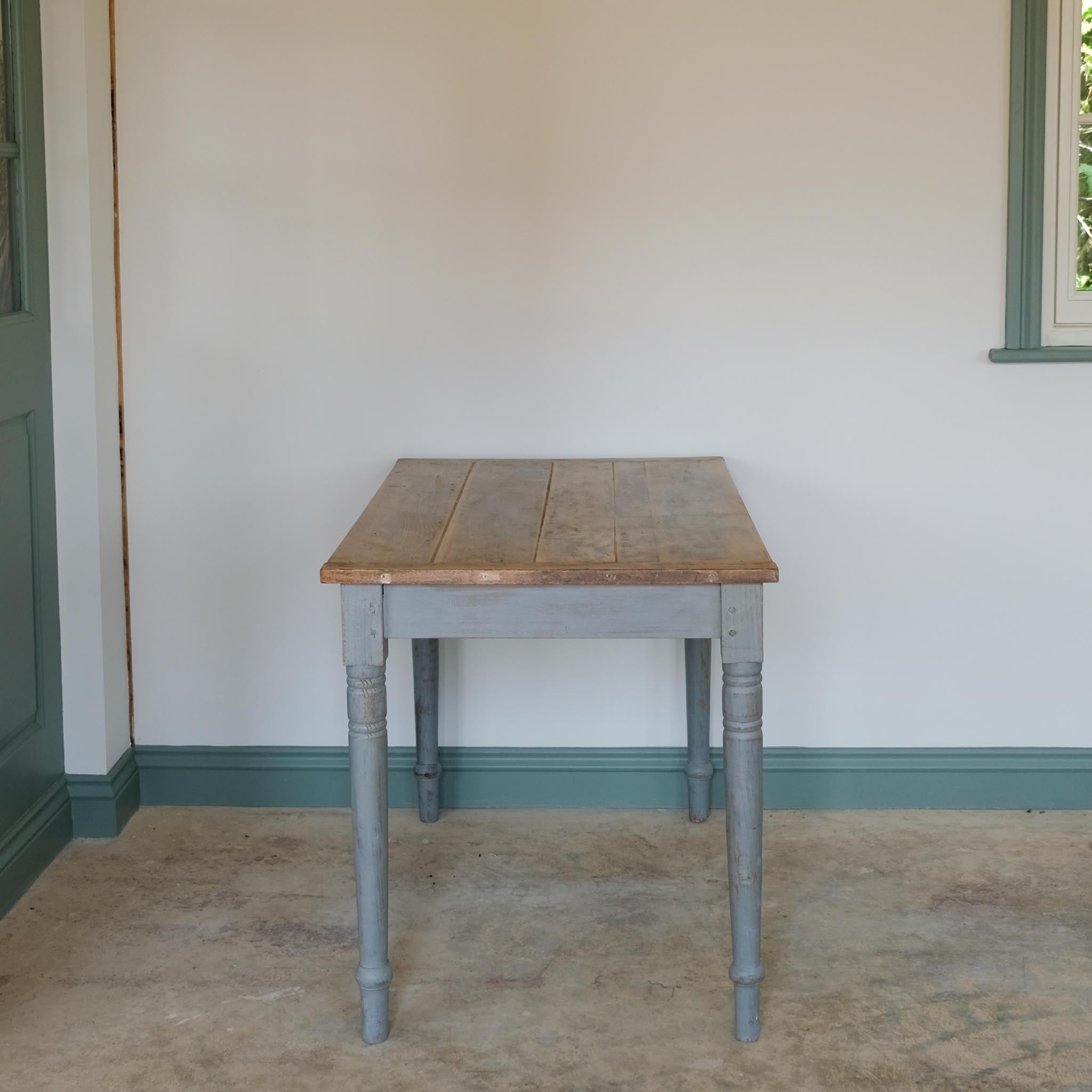 EDWARDIAN PAINTED DESK / DRESSING TABLE / KITCHEN PREP TABLE