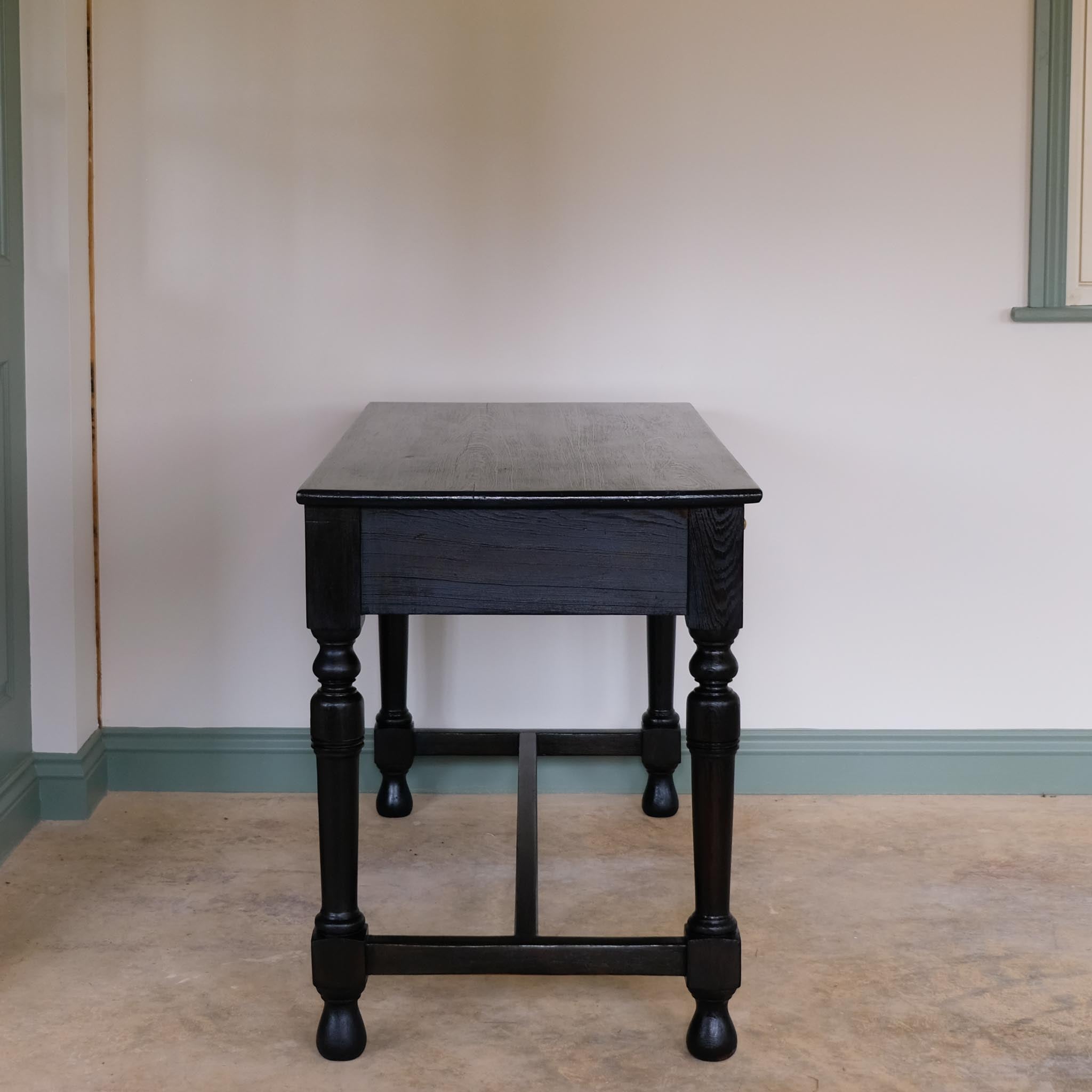 ARTS AND CRAFTS BLUE OAK DESK