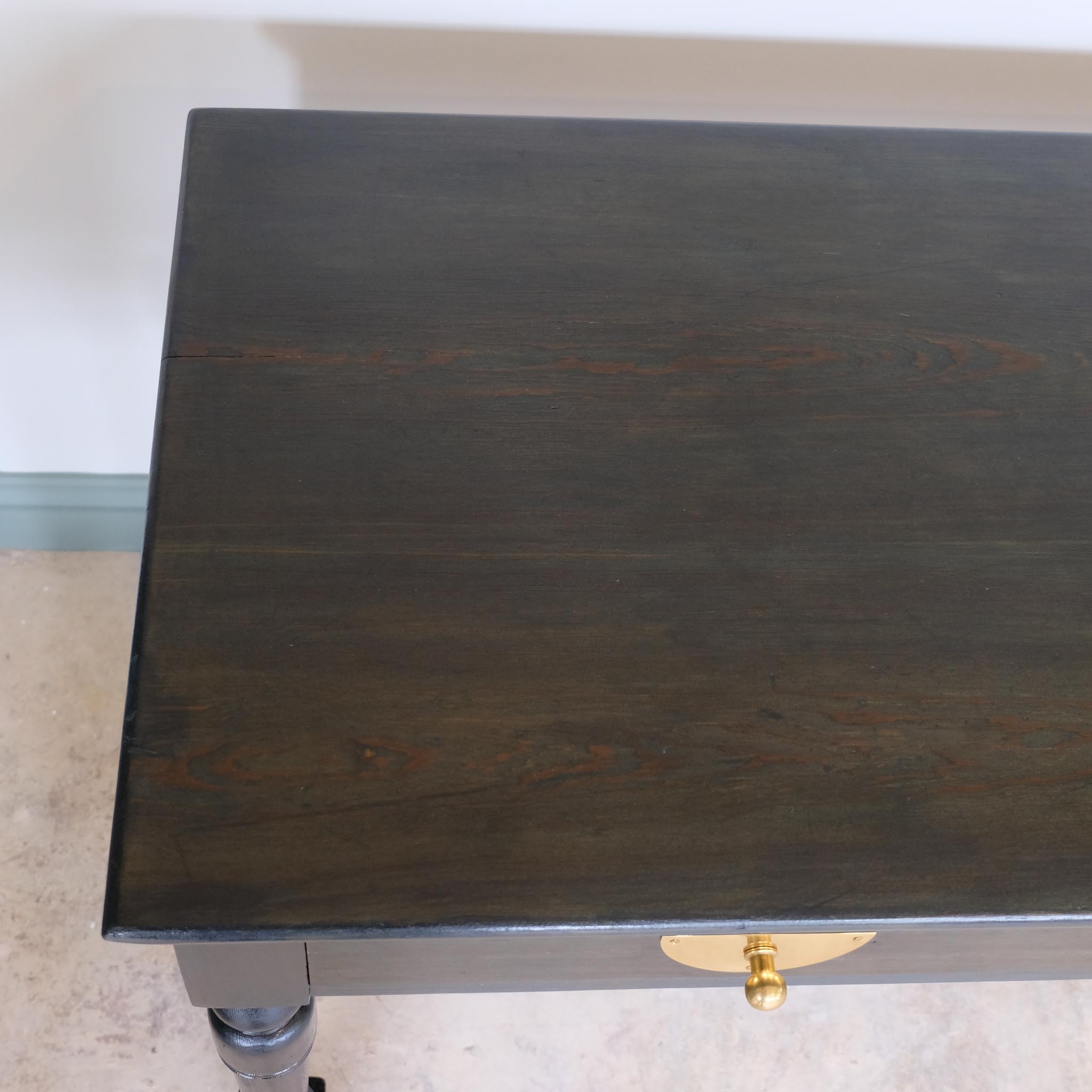 ARTS AND CRAFTS BLUE OAK DESK