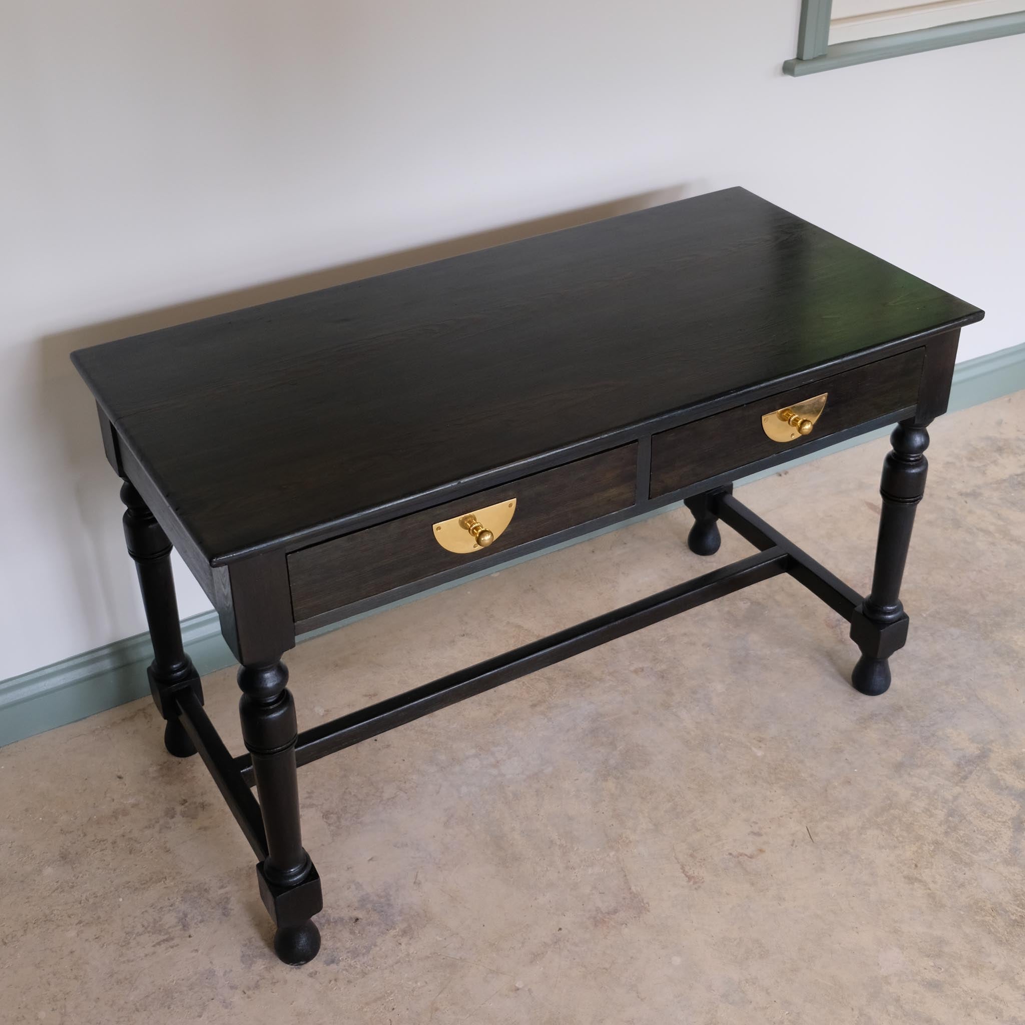 ARTS AND CRAFTS BLUE OAK DESK