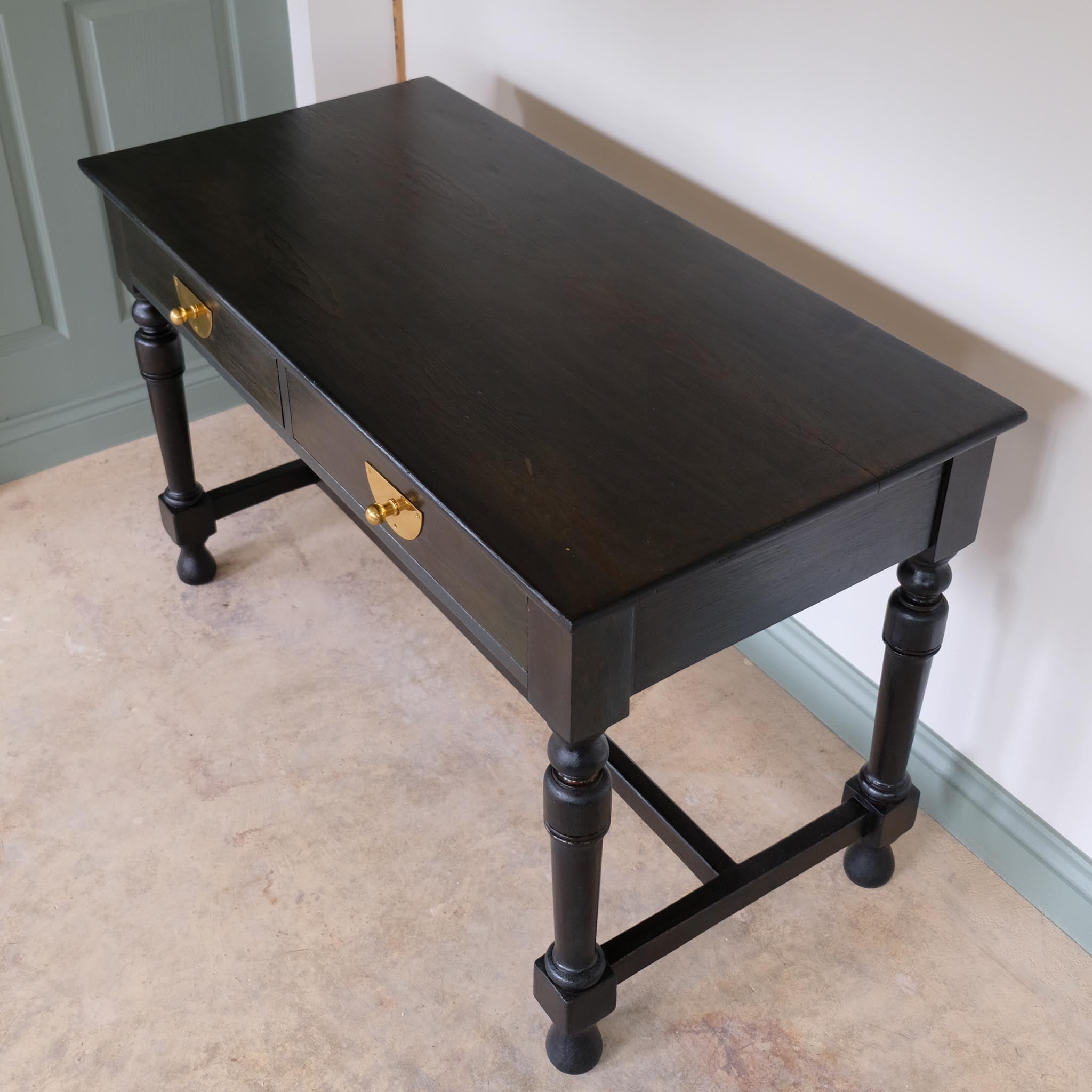 ARTS AND CRAFTS BLUE OAK DESK