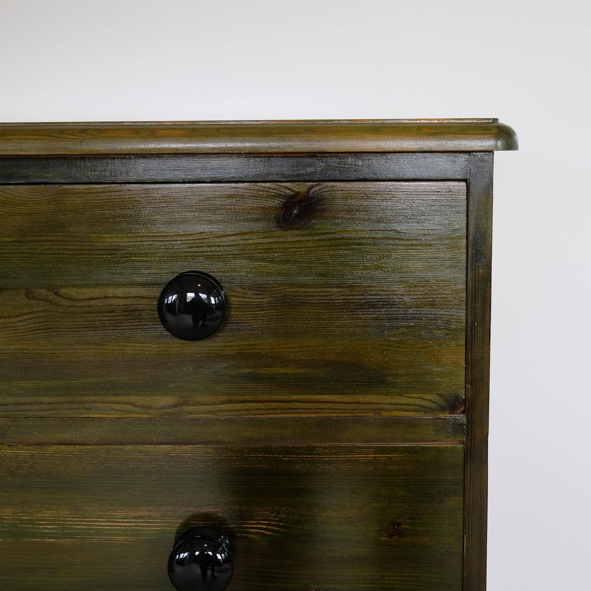 GREEN PINE CHEST OF DRAWERS