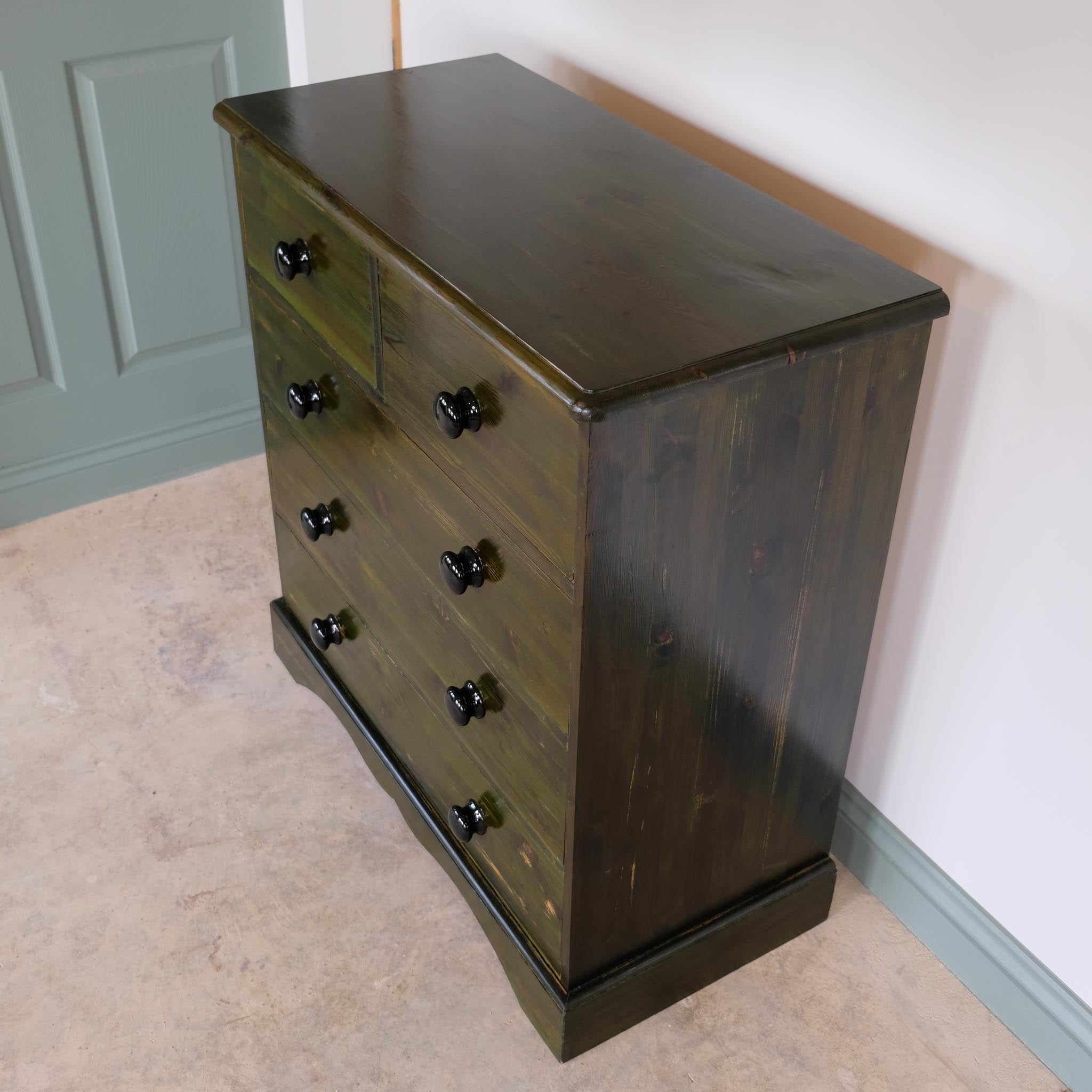 GREEN PINE CHEST OF DRAWERS