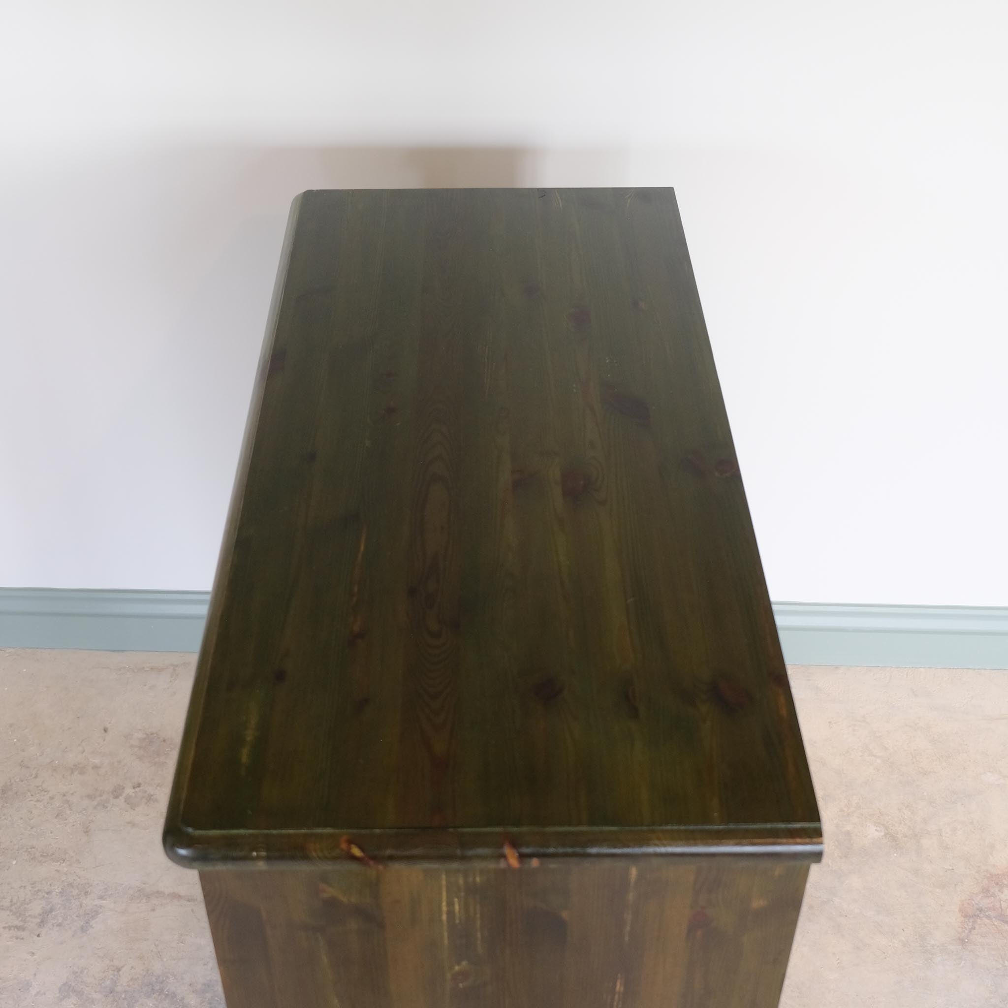 GREEN PINE CHEST OF DRAWERS
