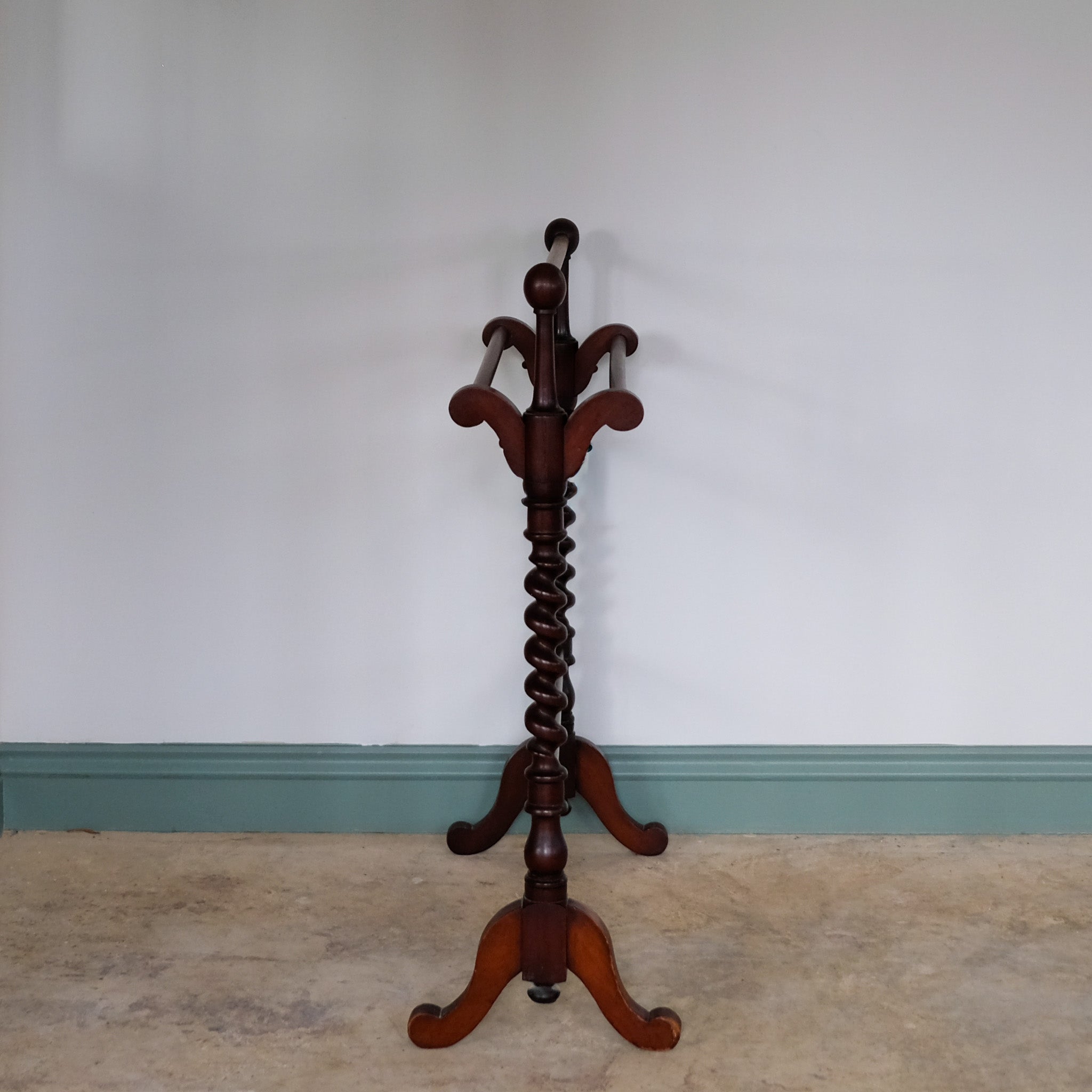 LARGE VICTORIAN MAHOGANY TOWEL RAIL