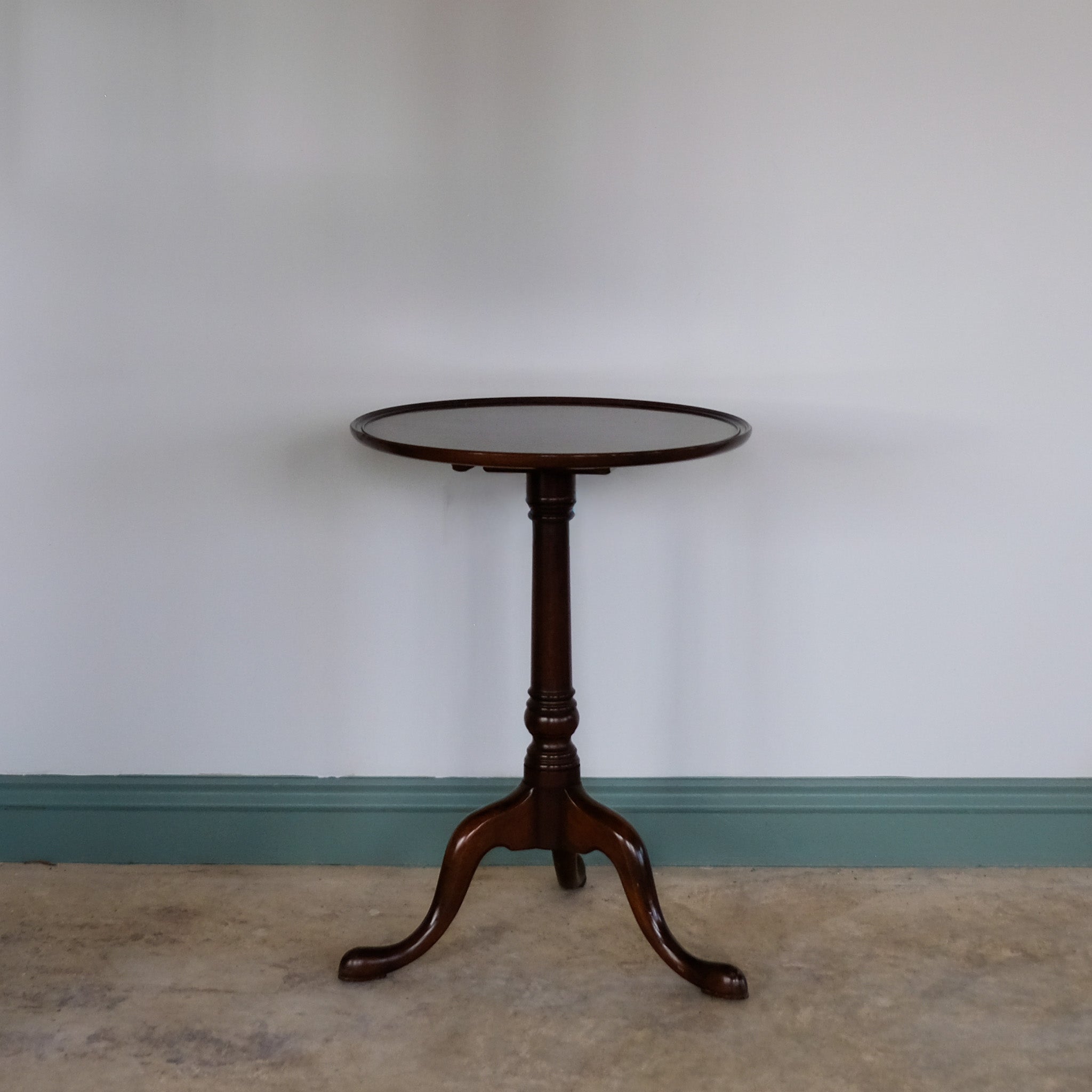 TRIPOD TABLE BY KITTINGER