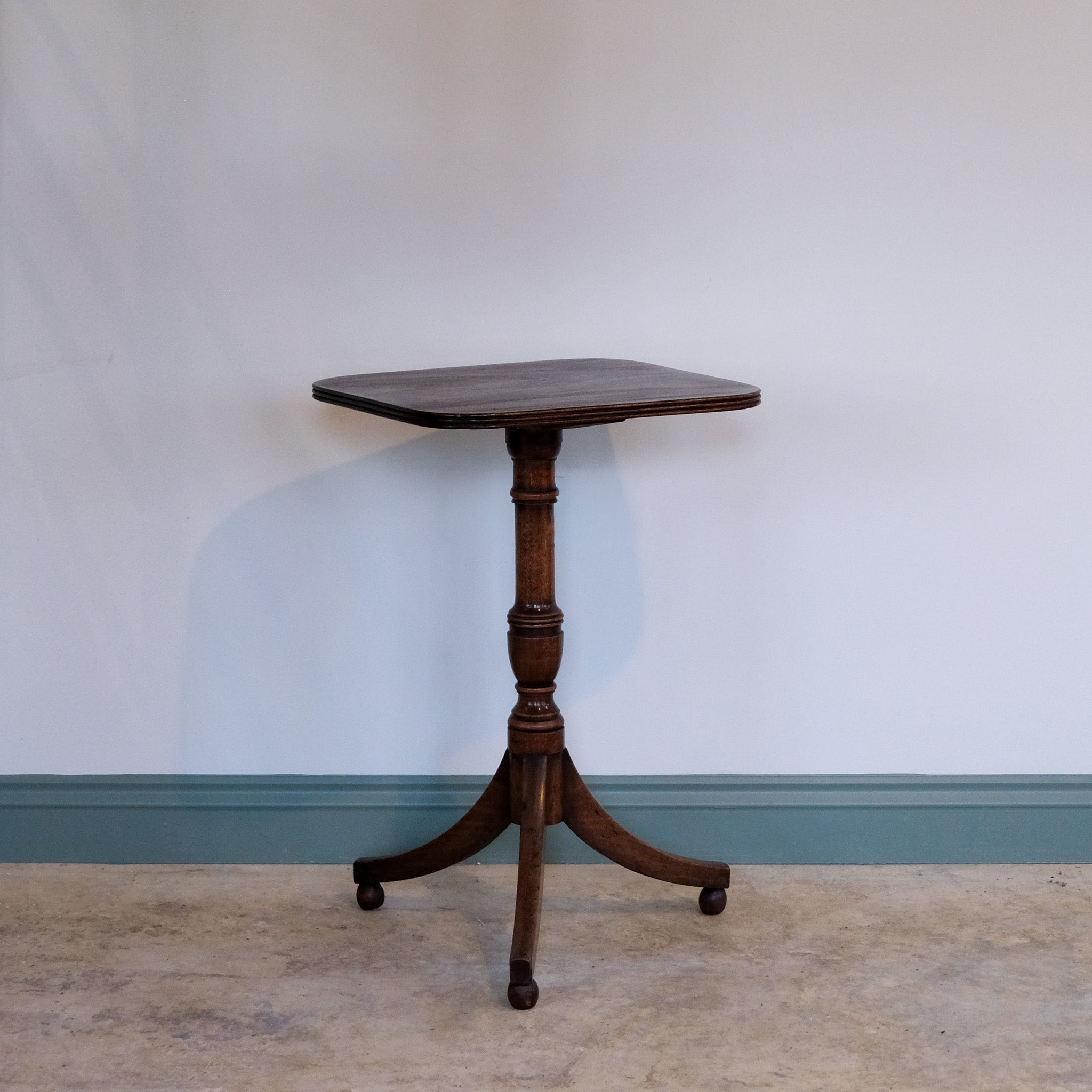 Square topped Regency mahogany tripod side table