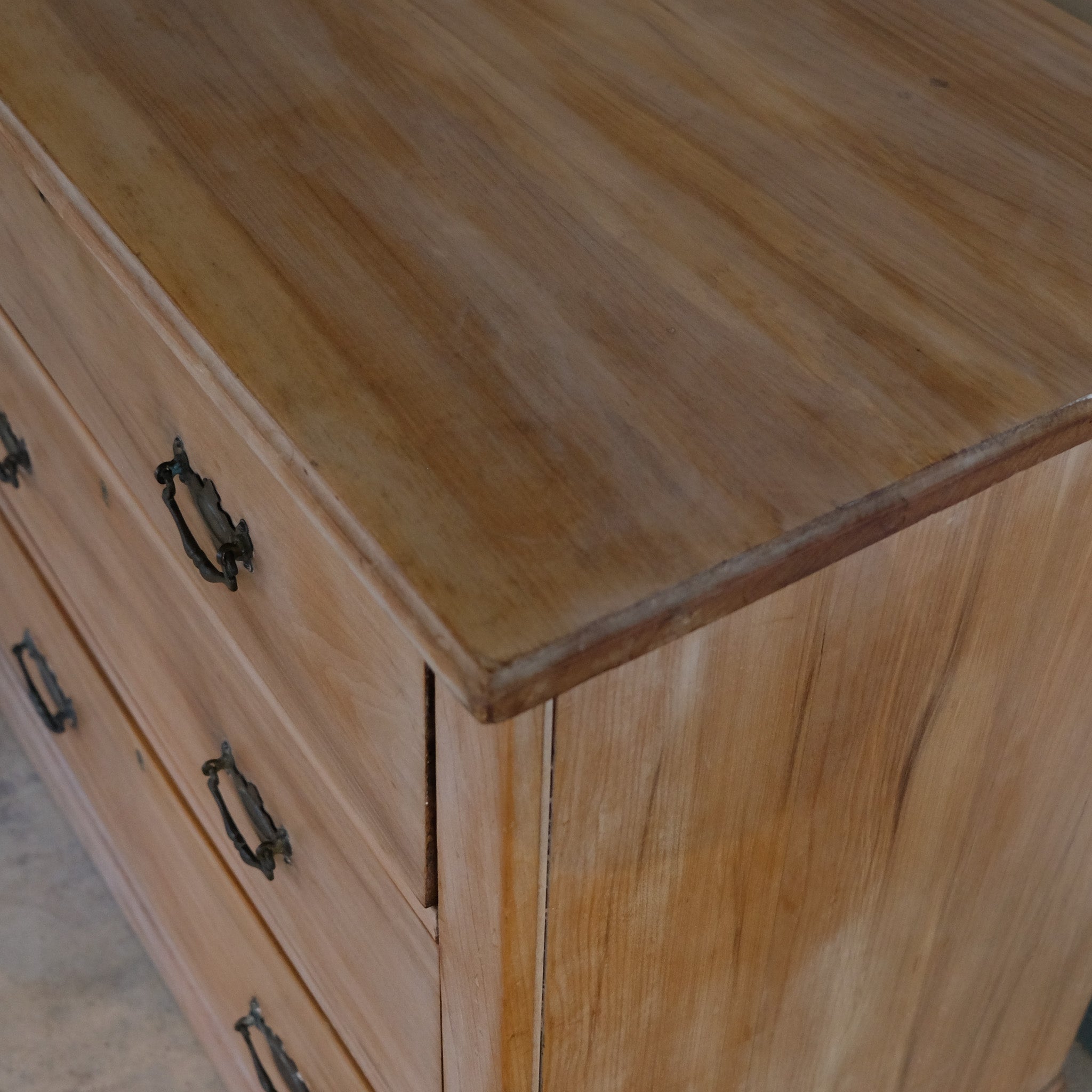 EDWARDIAN PINE CHEST OF DRAWERS