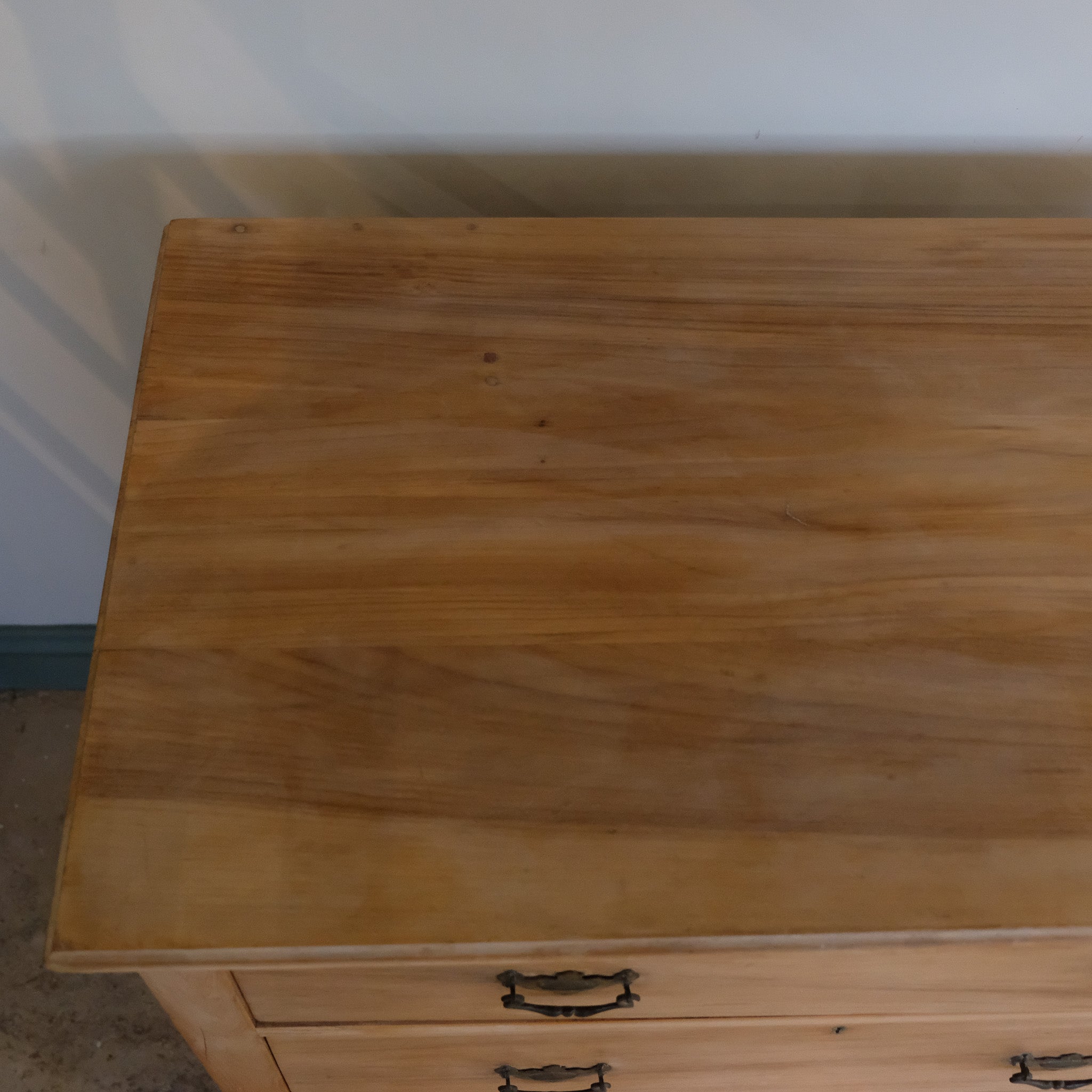EDWARDIAN PINE CHEST OF DRAWERS