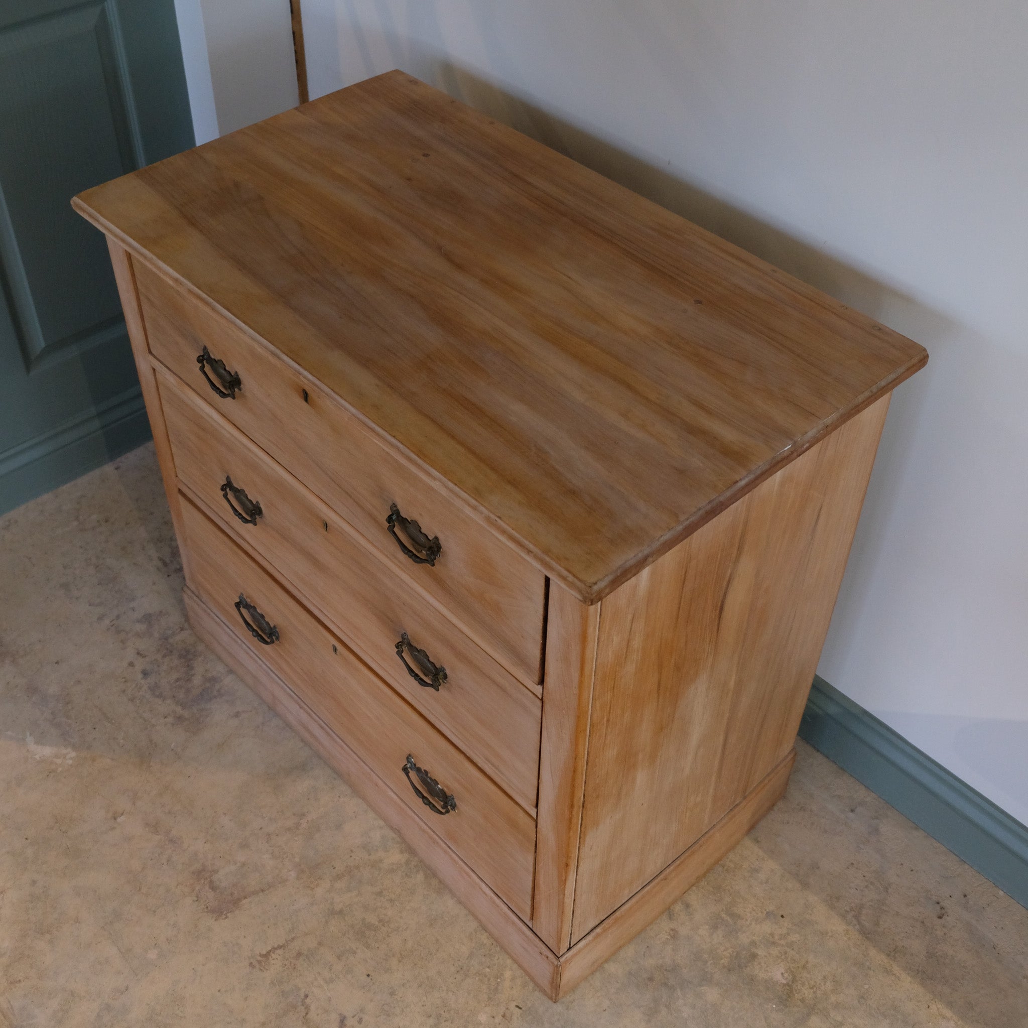 EDWARDIAN PINE CHEST OF DRAWERS