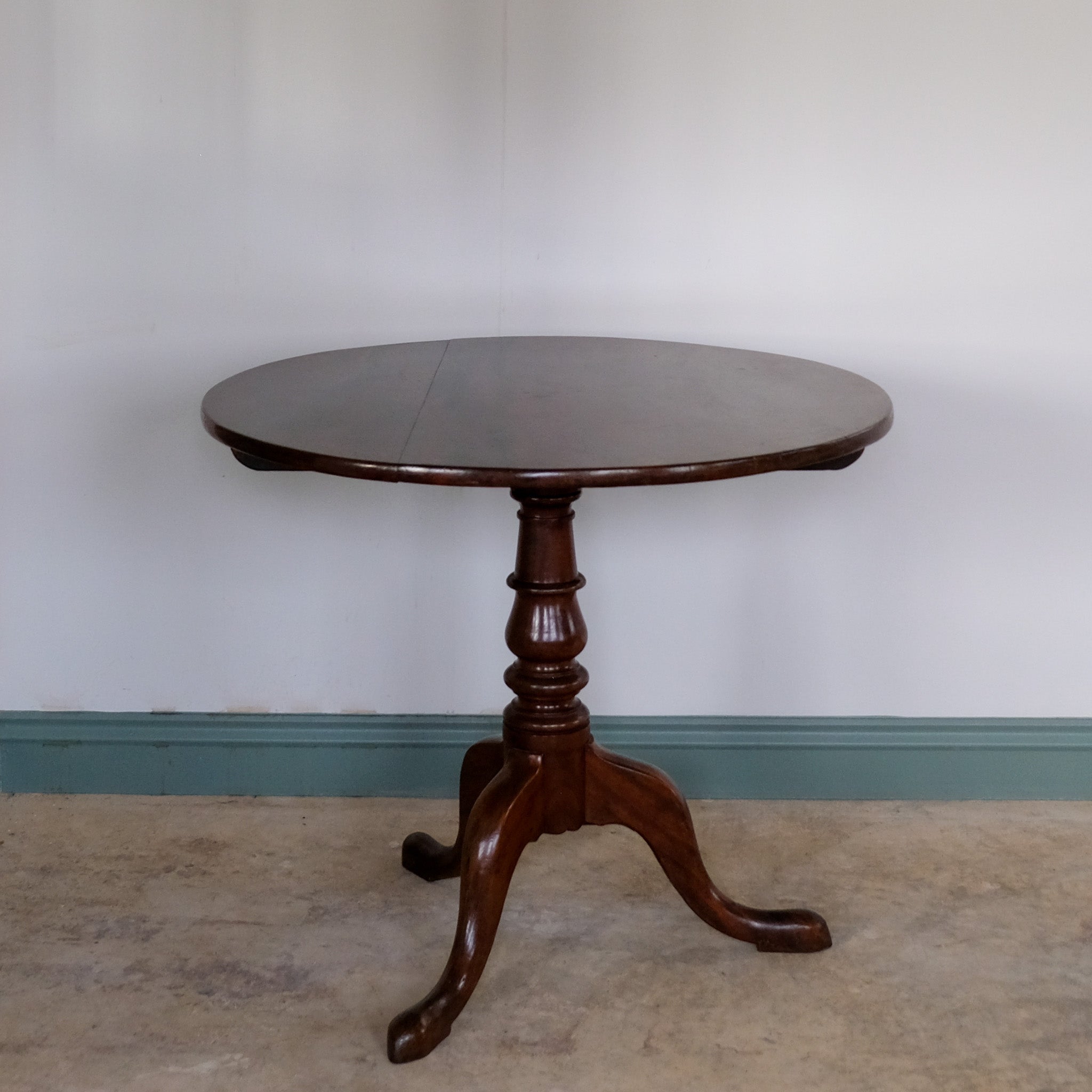 George III Circular Tilt Top Table