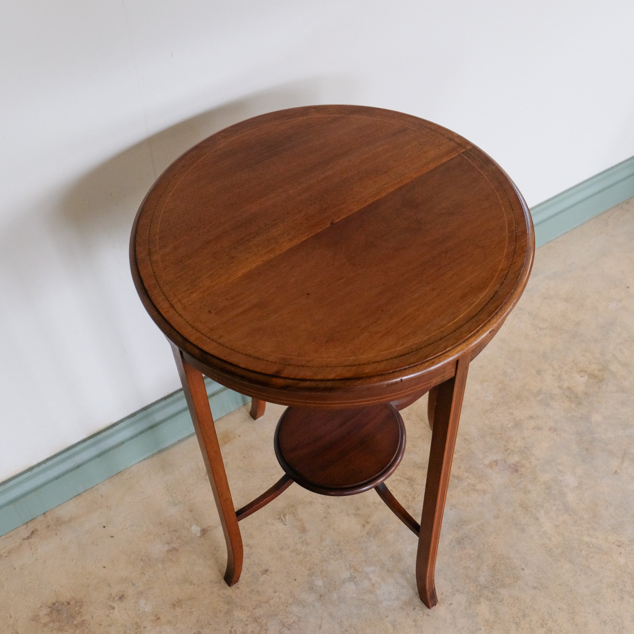 EDWARDIAN MAHOGANY AND LINE INLAID OCCASSIONAL TABLE