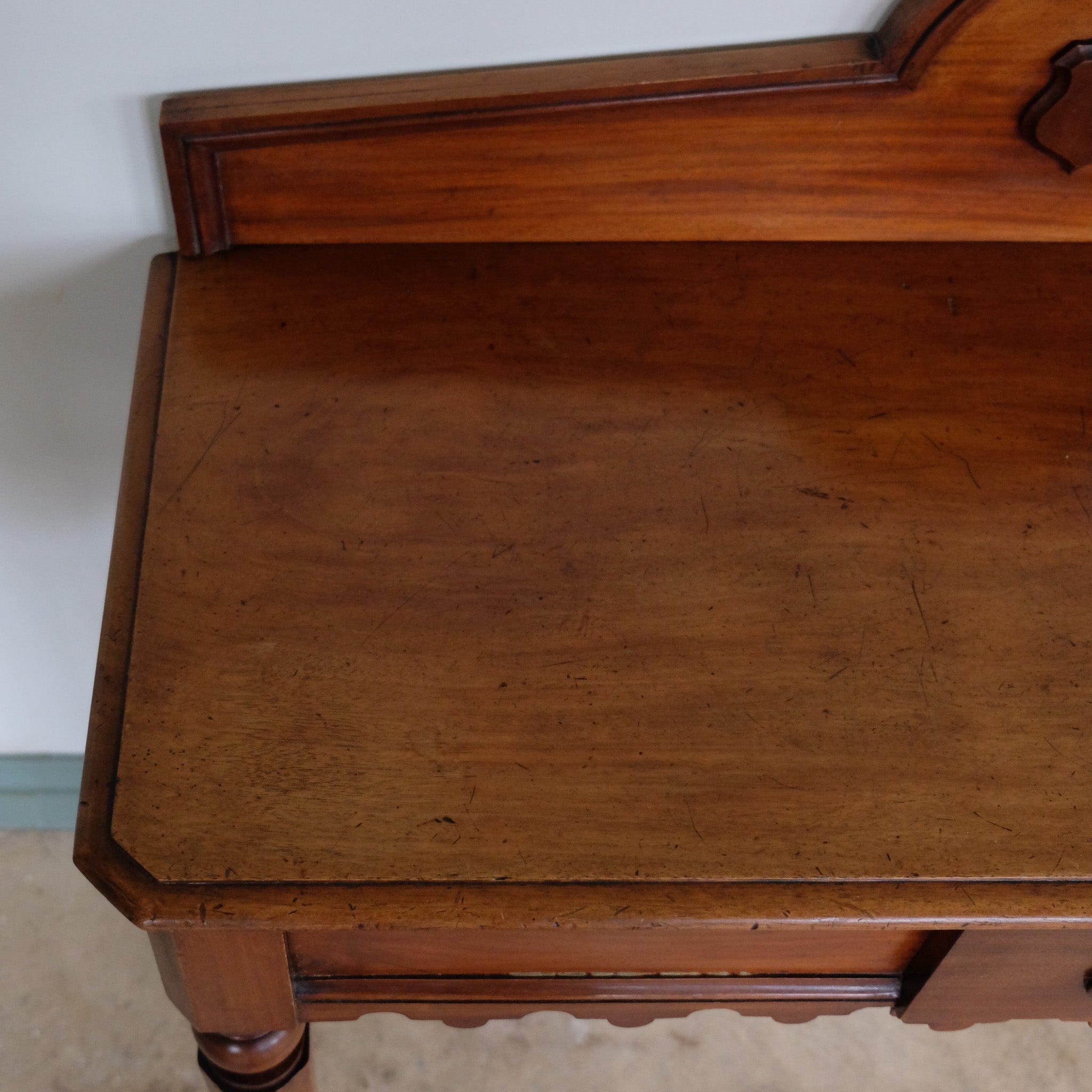 VICTORIAN MAHOGANY HALL TABLE