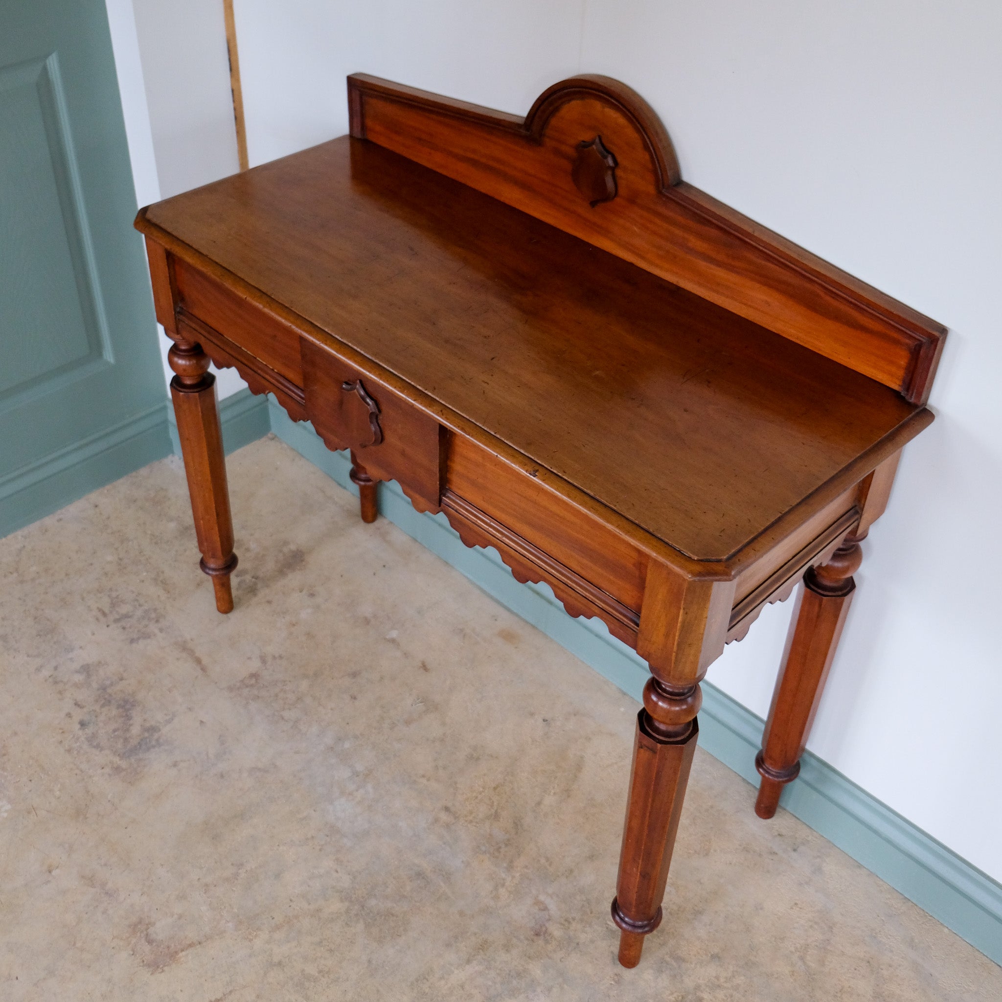 VICTORIAN MAHOGANY HALL TABLE