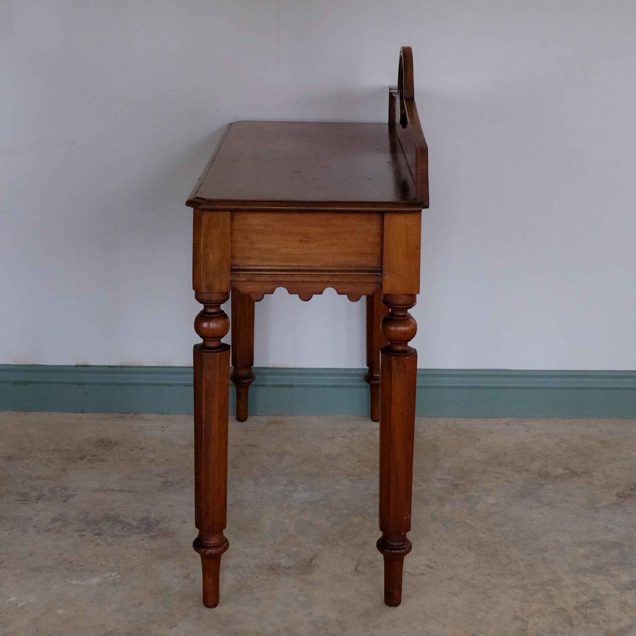 VICTORIAN MAHOGANY HALL TABLE