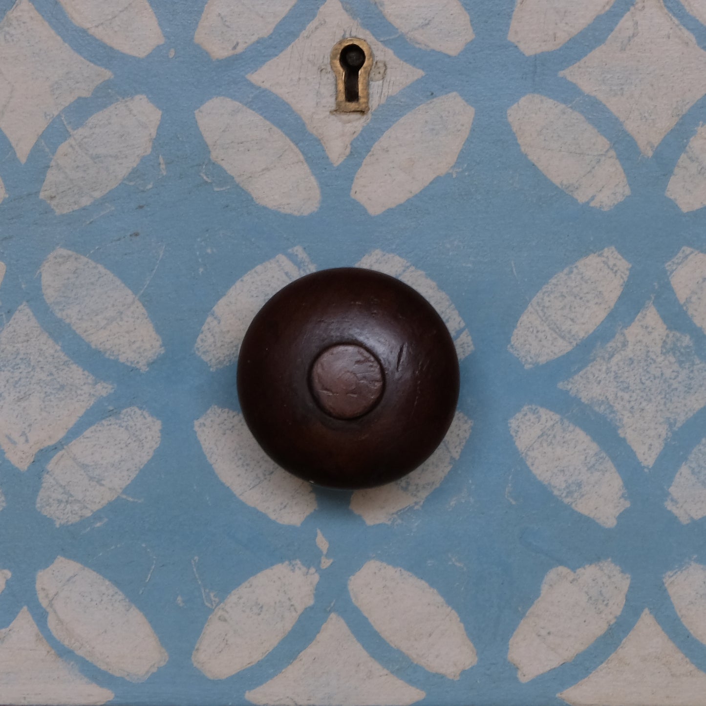 19TH CENTURY GEOMETRIC PAINTED CHEST OF DRAWERS