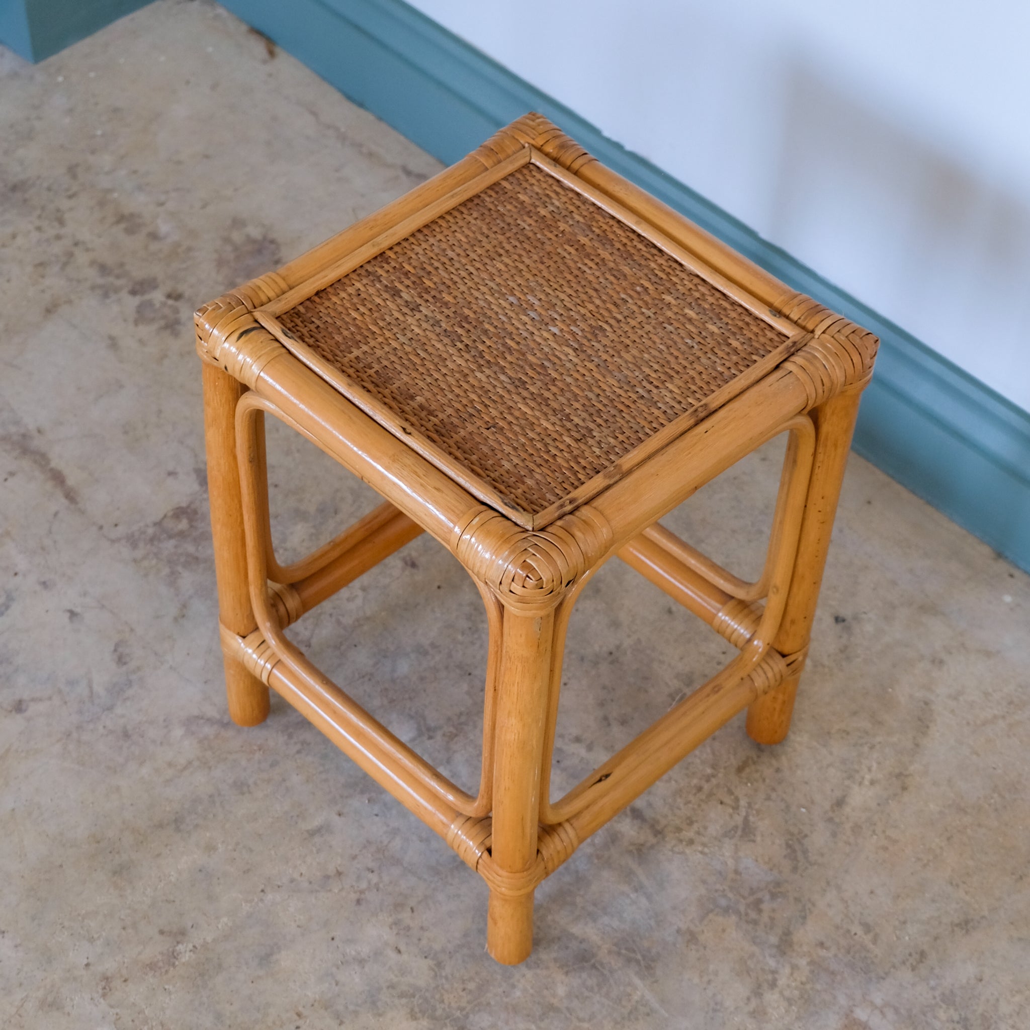 SMALL BAMBOO SIDE TABLE WITH WICKER TOP