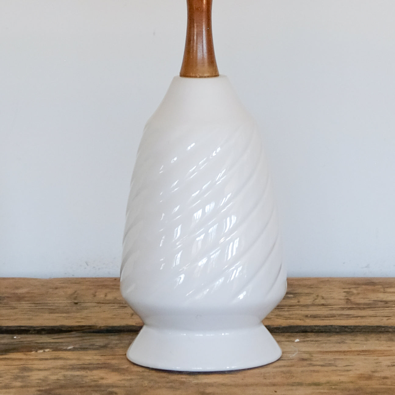 Mid Century White Ceramic Table Lamp