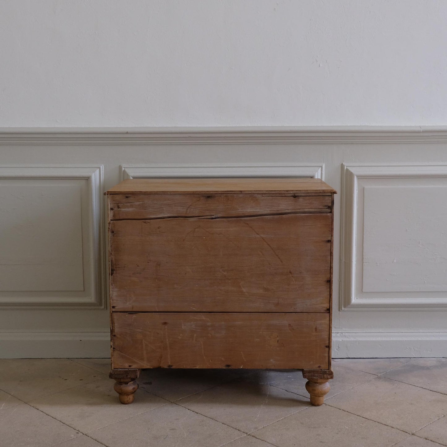 EDWARDIAN PINE CHEST OF DRAWERS WITH CERAMIC HANDLES