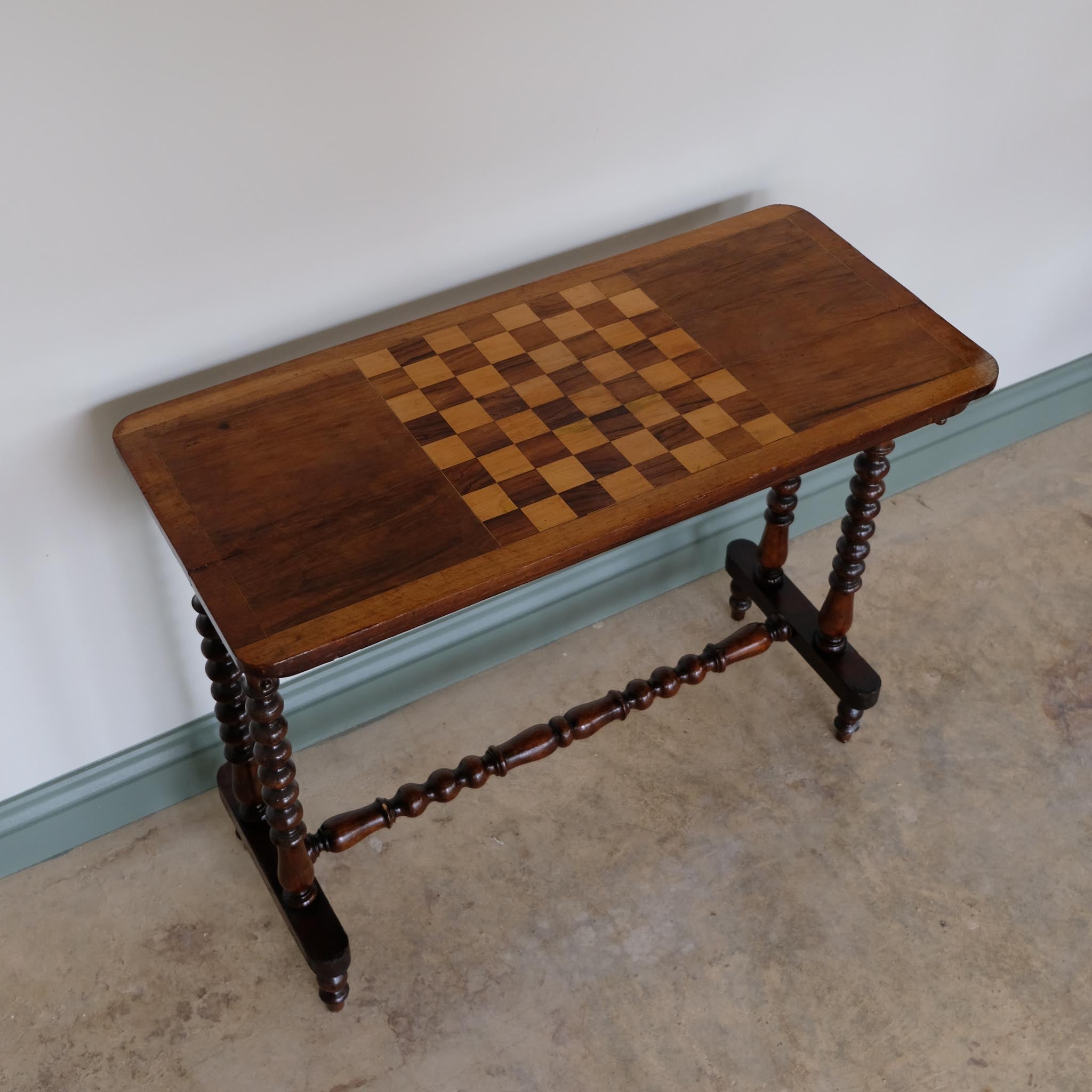VICTORIAN WALNUT & SATINWOOD GAMES TABLE