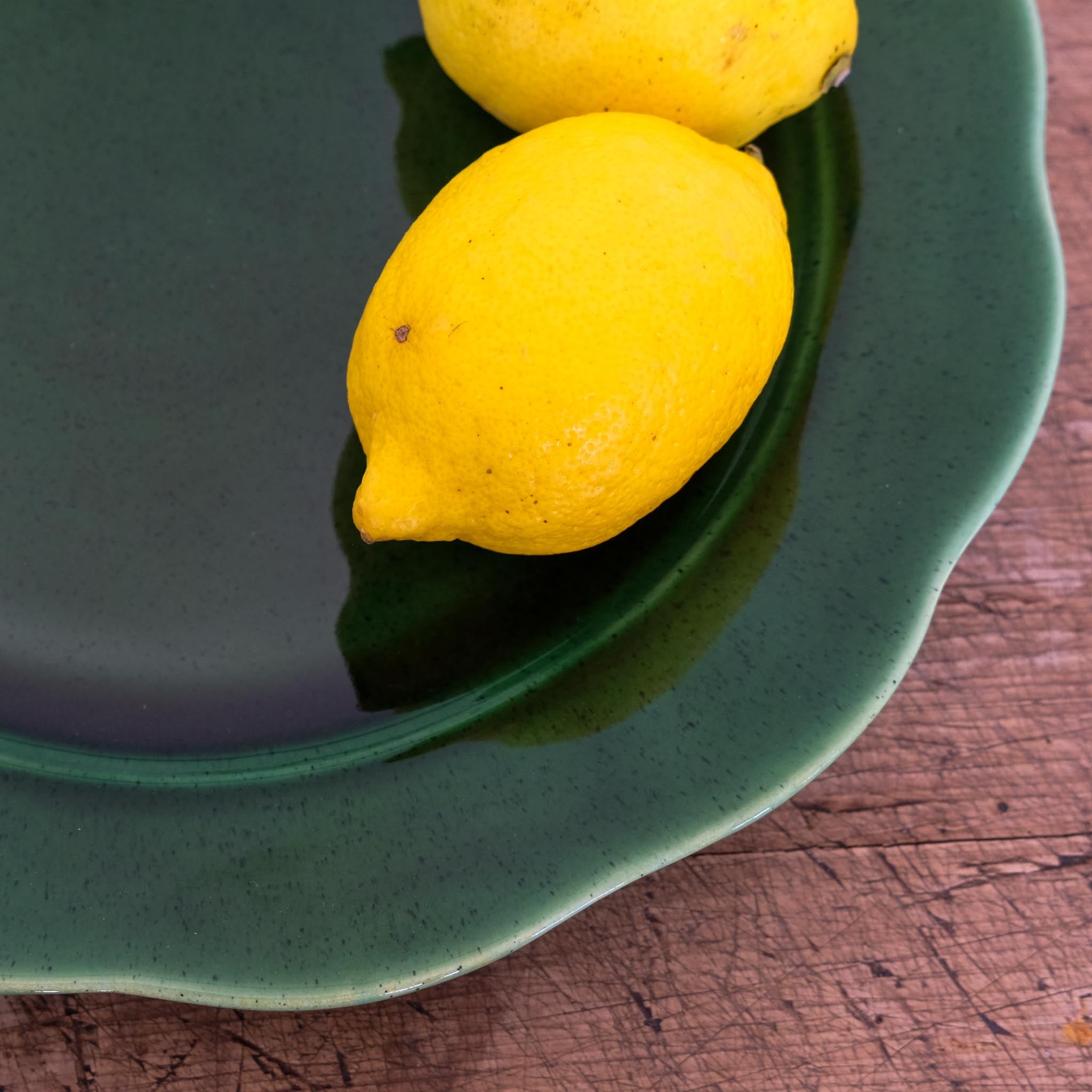 GREEN PLATE