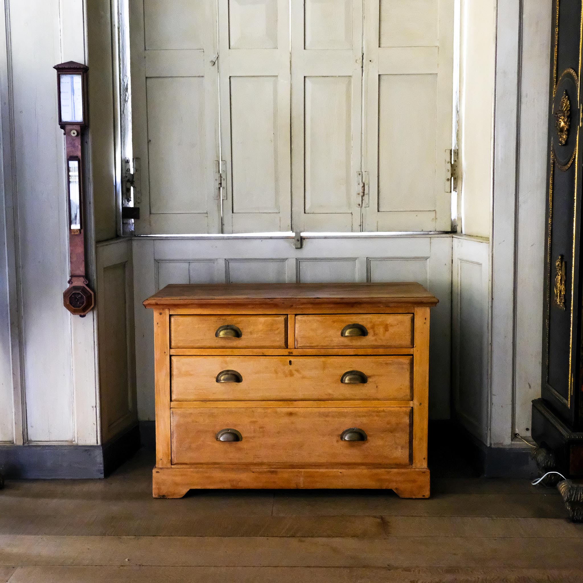 EDWARDIAN PINE CHEST OF DRAWERS