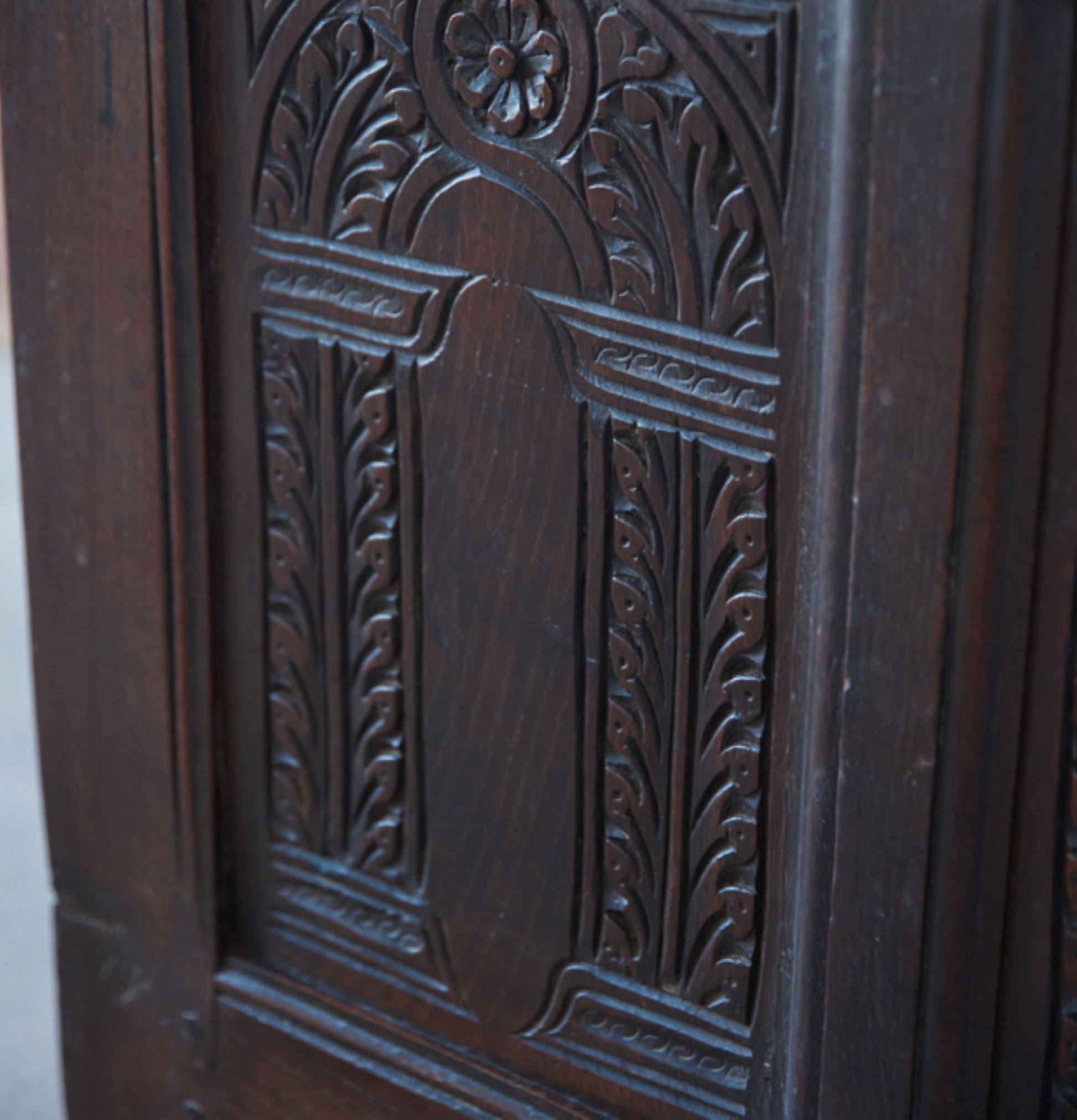 Detailing on panelling on 17th Century Coffer